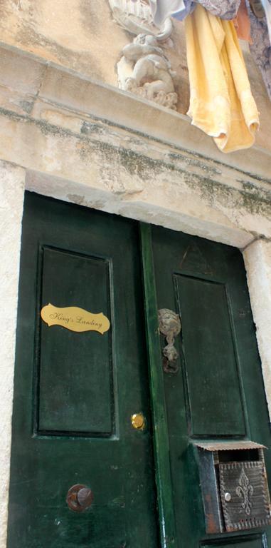 Hostel Kingslanding Old Town